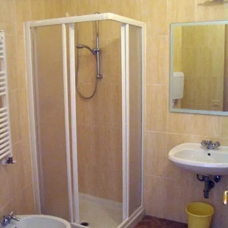 Apartment In 22562 *